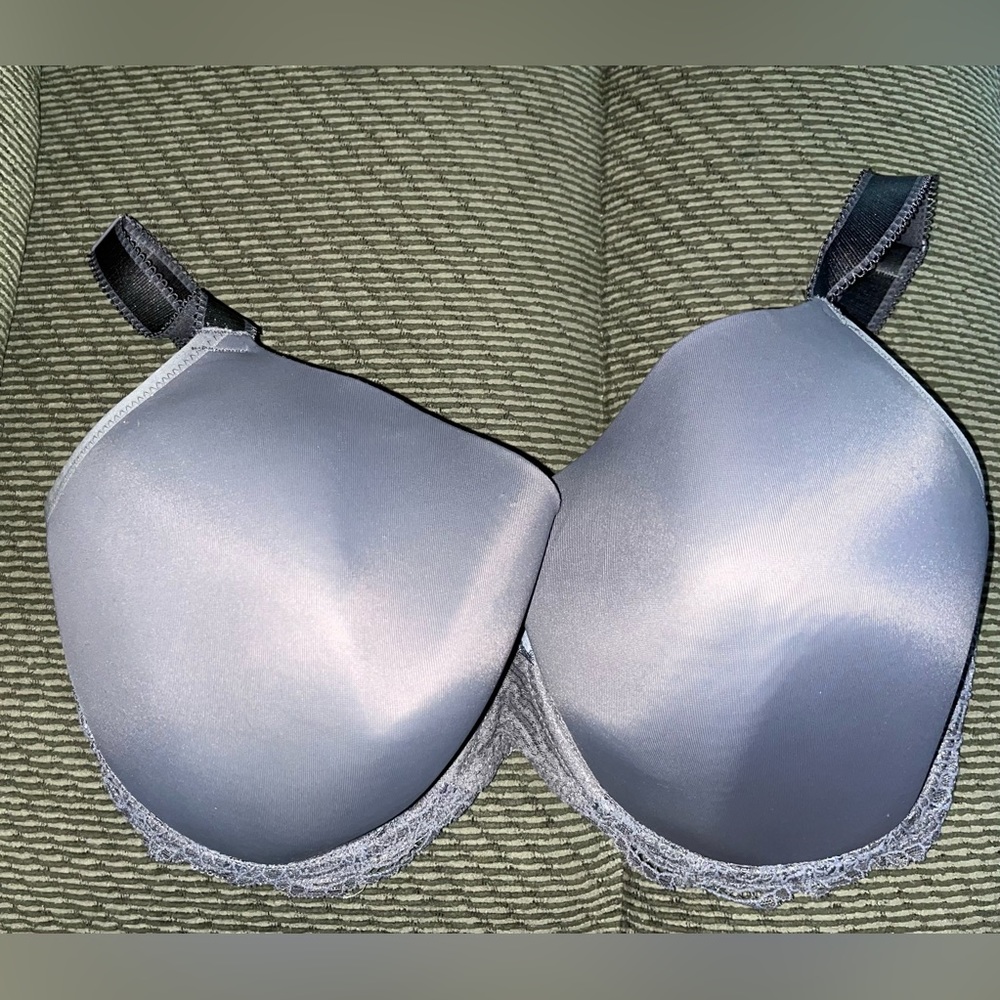 Freya Expression Underwire Bra. Size 36G. Molded cups.